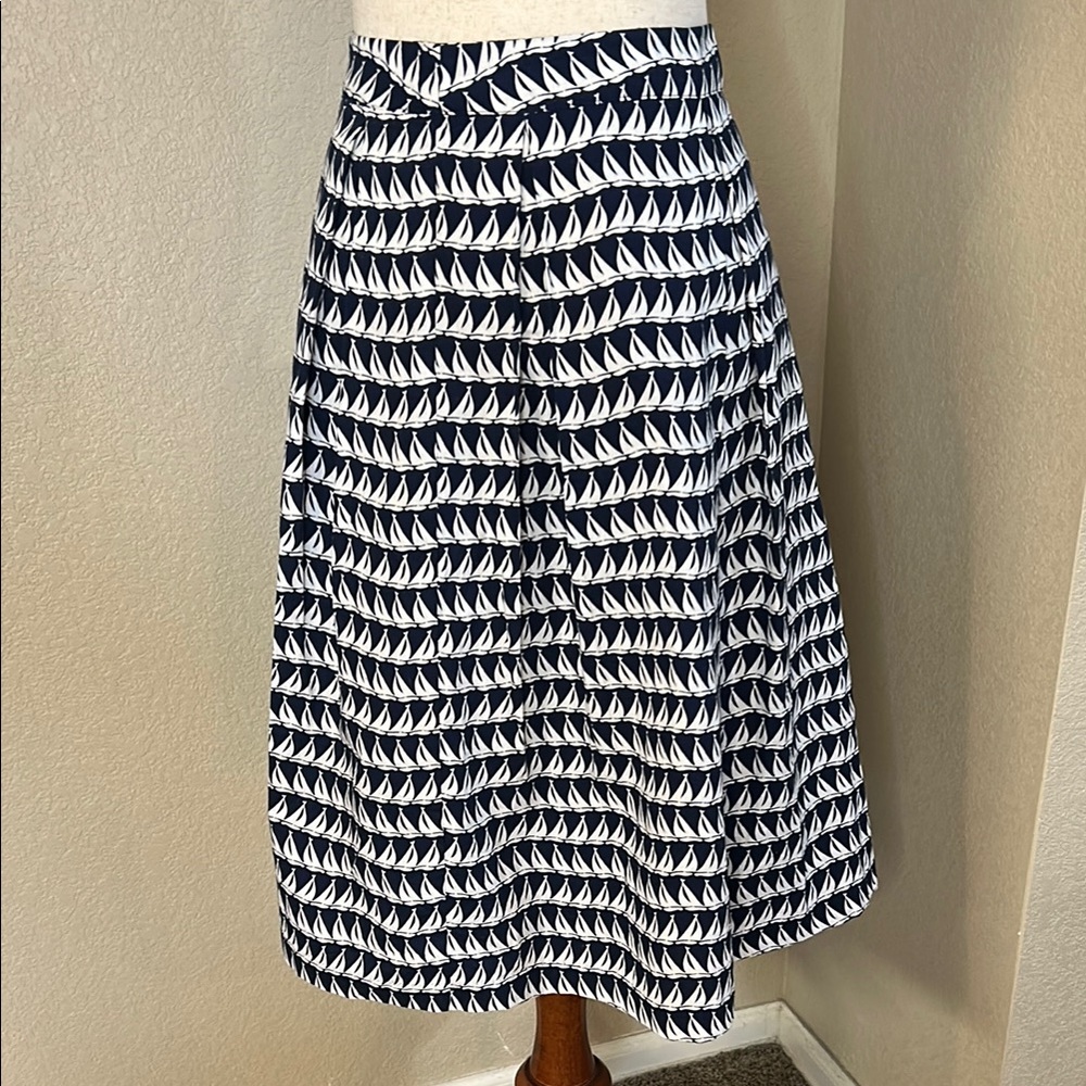 Nautical/Sailboats Print Women's Skirt DownEast brand size Large